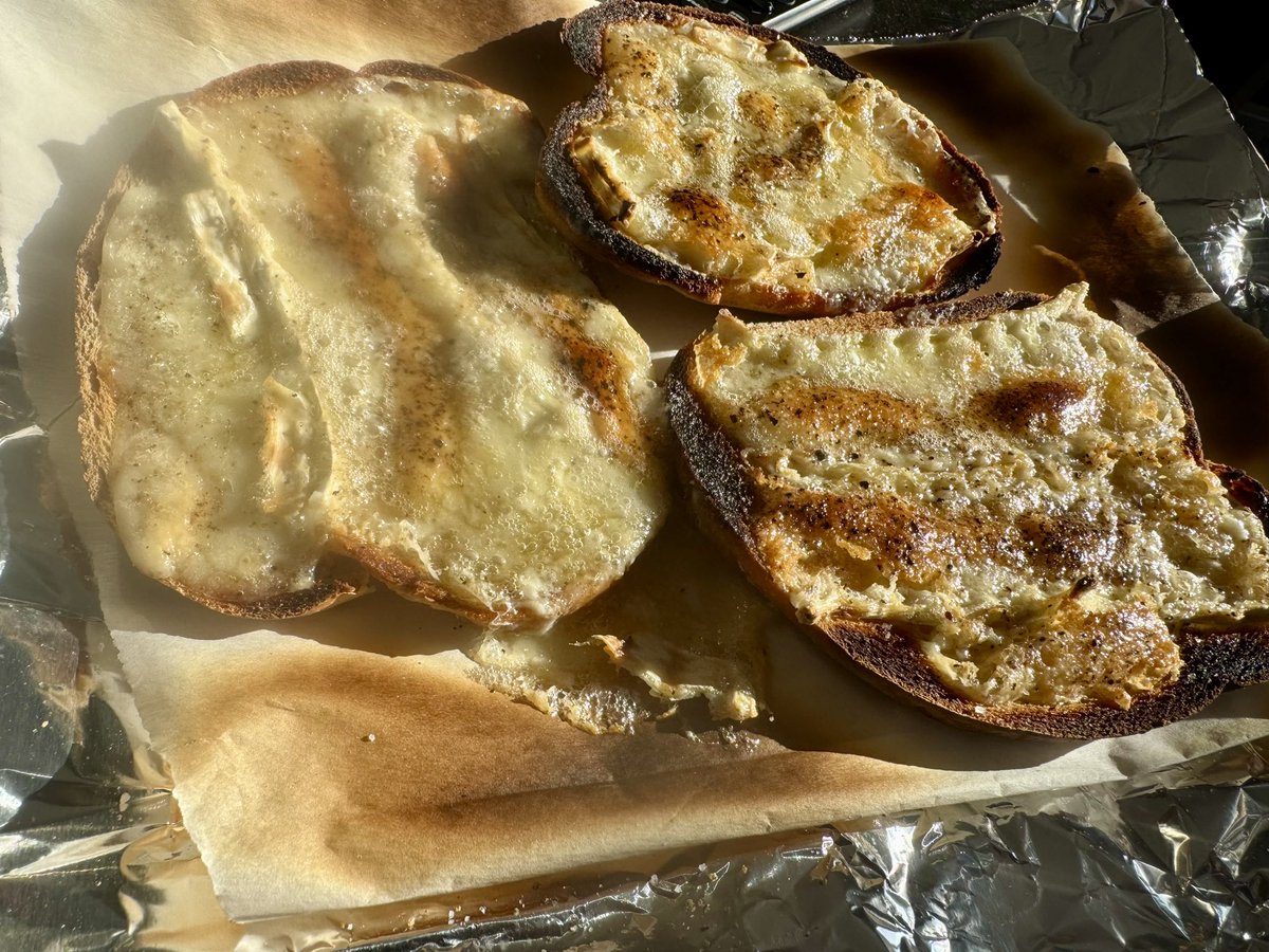 Tommy moderna-vaX-Topher tweet media