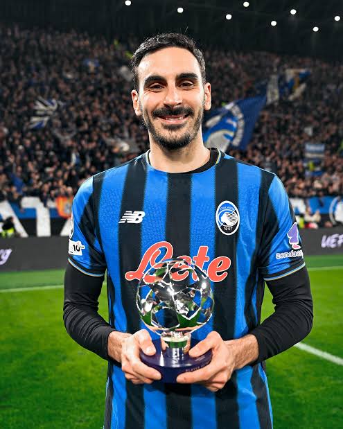 #FOFANAOUT tweet media