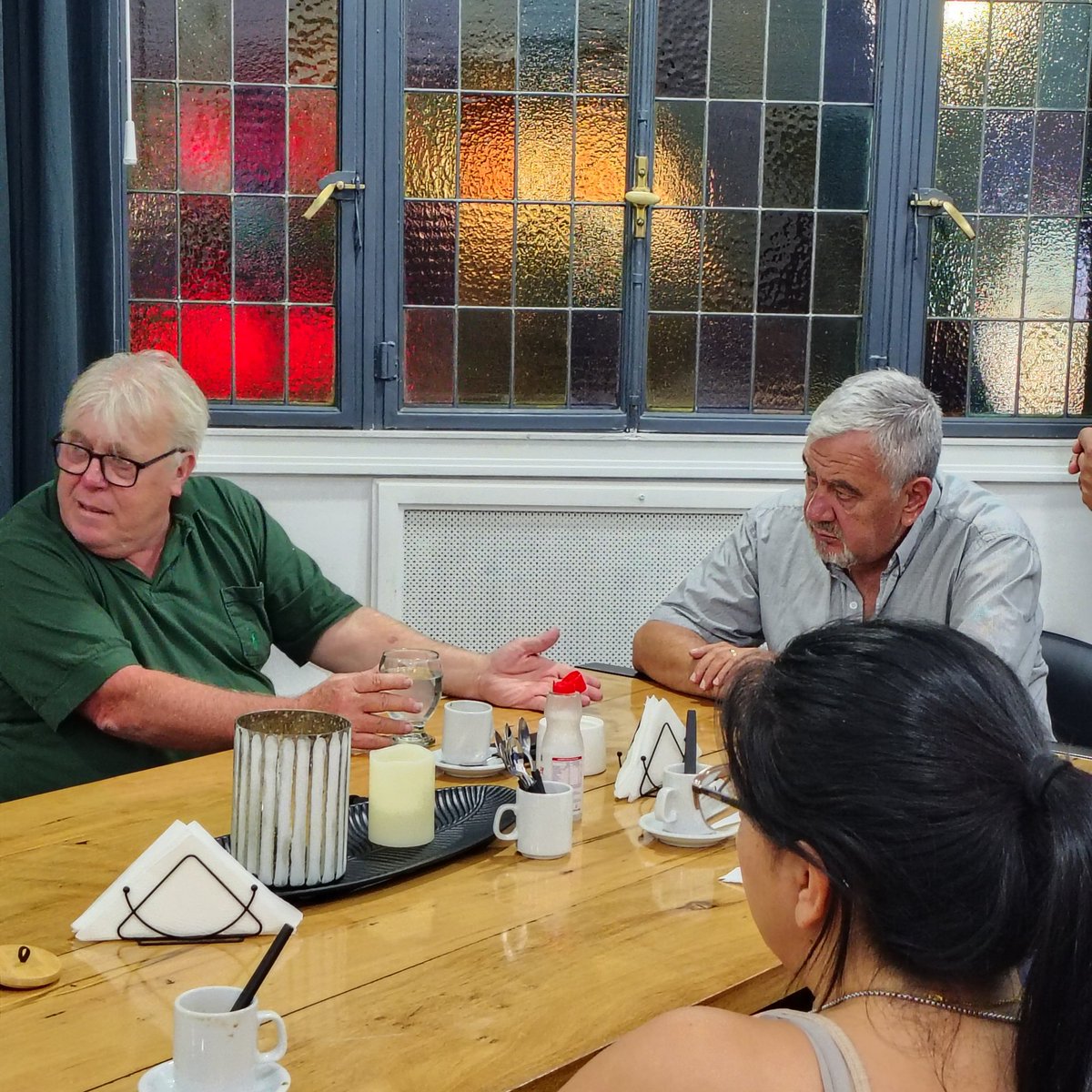 JoseLuisRamonOk's tweet photo. Ayer en Mendoza fue la presentación de "La Amistad no se Negocia", el libro de Gustavo Vera. Frente al individualismo que impone su lógica sobre el bienestar común, estas voces nos señalan el camino para reconstruir nuestra Argentina. https://t.co/Co6ruOJLZX