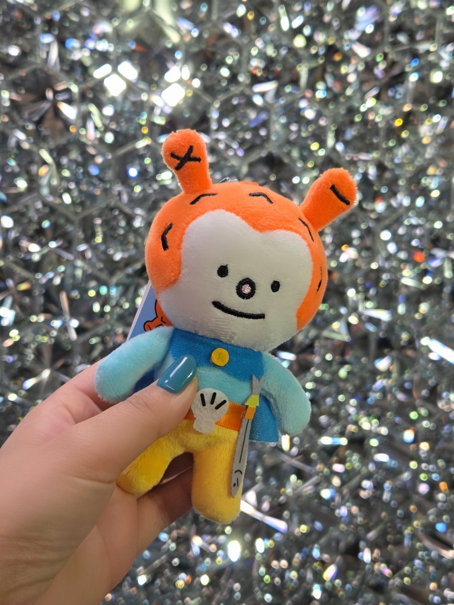 alwayspickles_'s tweet photo. ホヤぼーや、かわいすぎてお迎え
サンマの剣を持った気仙沼の海の王子 https://t.co/hcxMBbFn4F