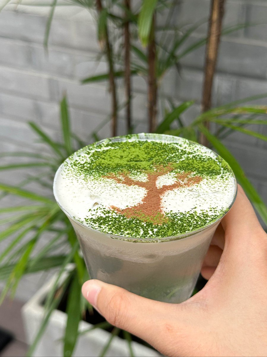 Hailey Jones 🍒 tweet media