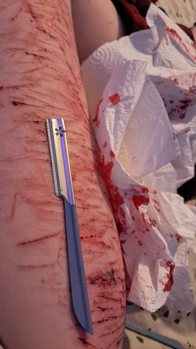 ♯ faggot squared² 🐾 tweet media