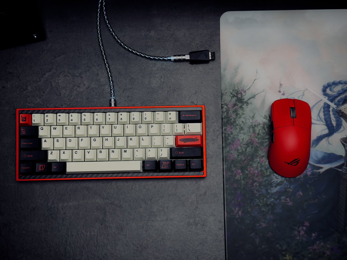 SkrolleXs tweet media