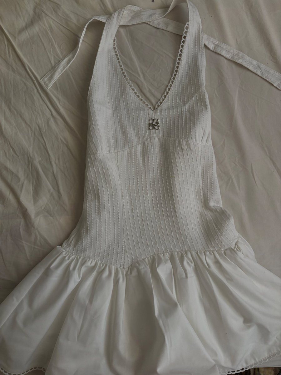 usedbybutterpiee 🪽 tweet media