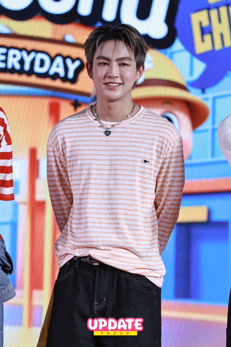 UPDATE TODAY tweet media