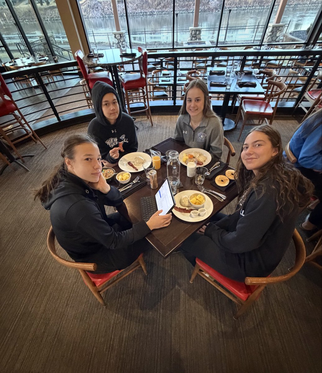 𝐃𝐚𝐤𝐨𝐭𝐚 𝐖𝐞𝐬𝐥𝐞𝐲𝐚𝐧 𝐖𝐁𝐁 tweet media