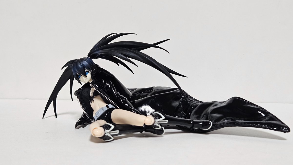 우레폭탄 tweet media