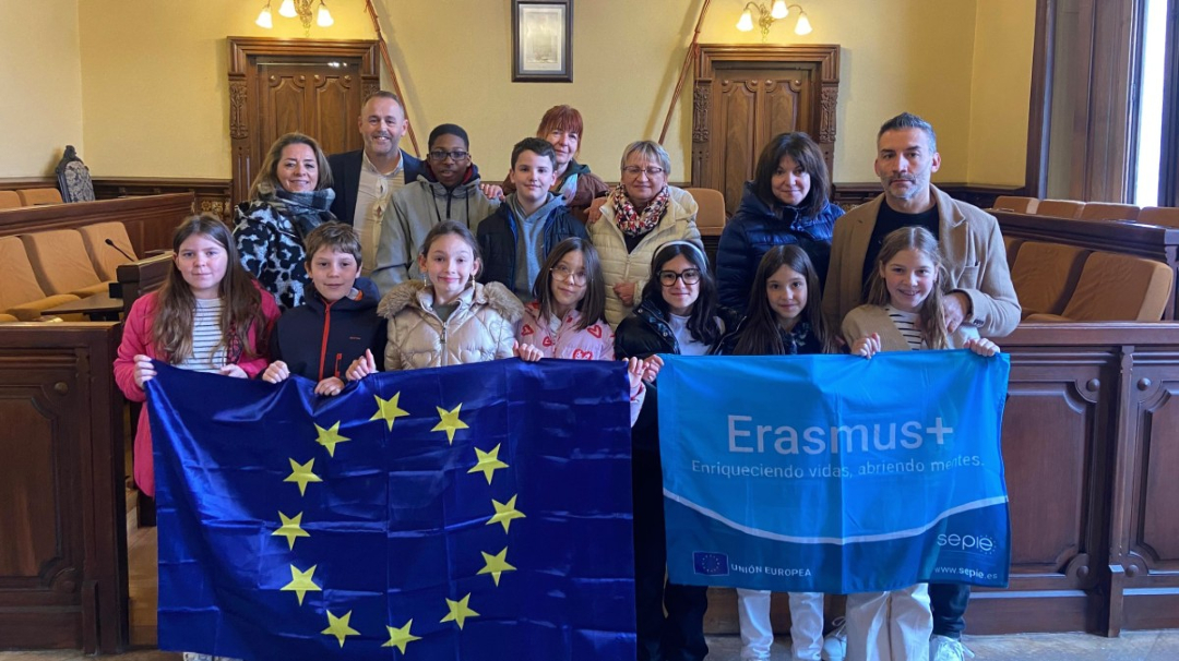 Avilared tweet media