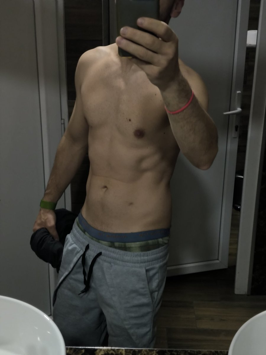 Virtualno tweet media