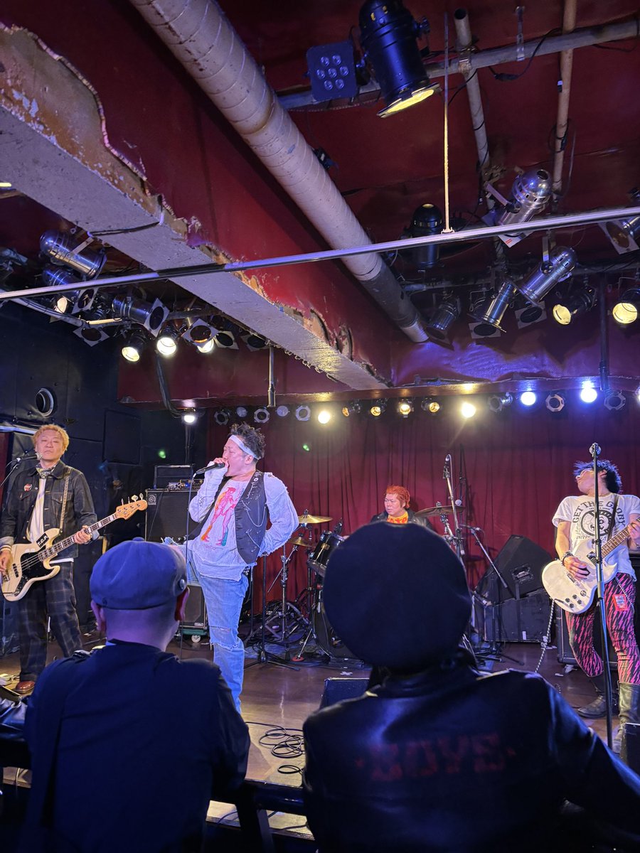 NEVERTRUST tweet media