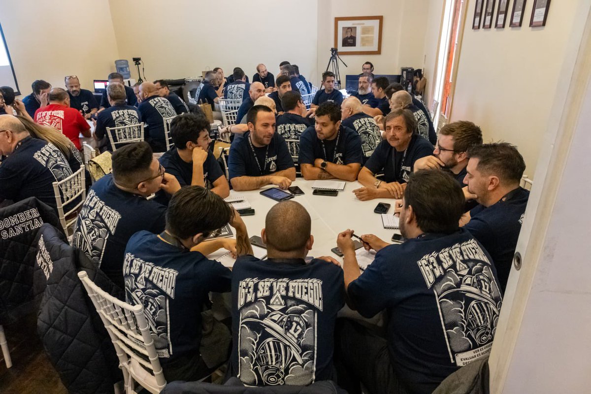 Comandantecbs tweet media