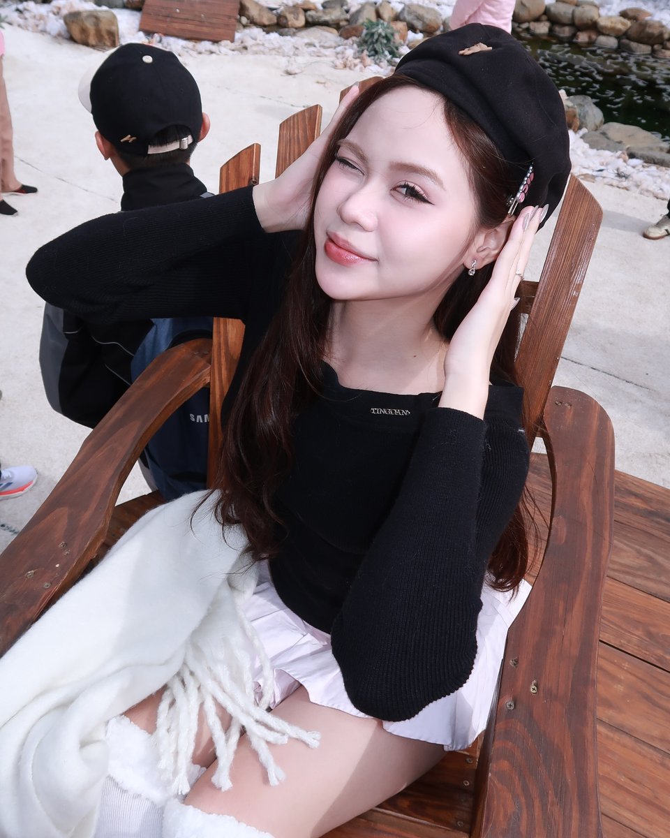 Veronika tweet media