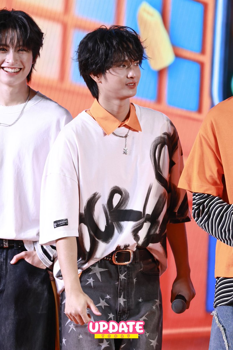 UPDATE TODAY tweet media