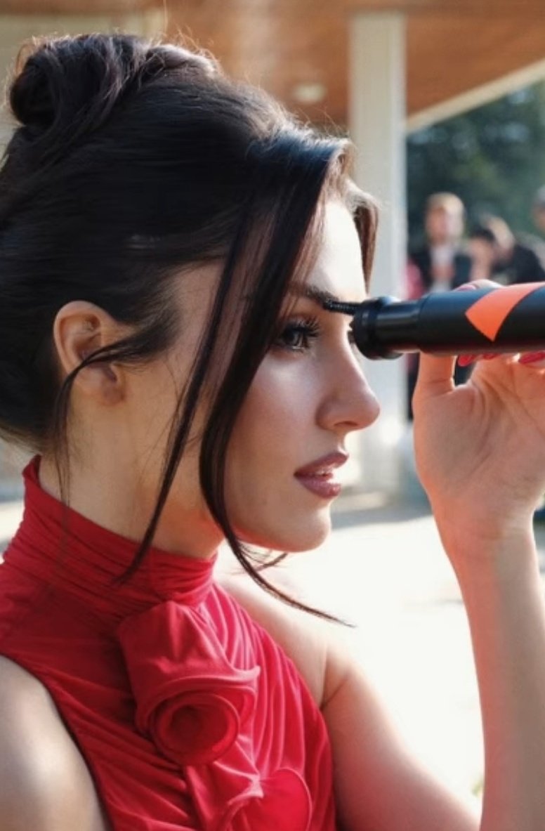 Daily Hande Erçel tweet media