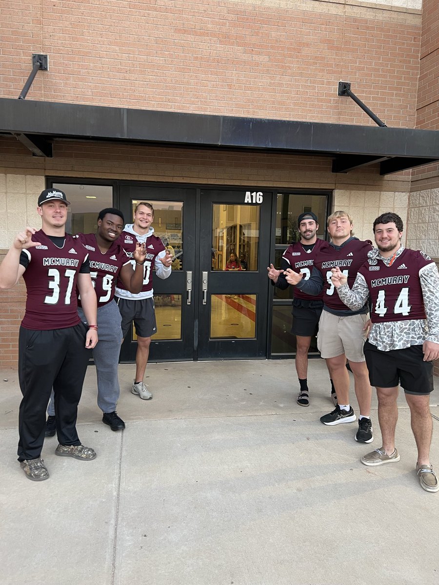 McMURRY FOOTBALL tweet media