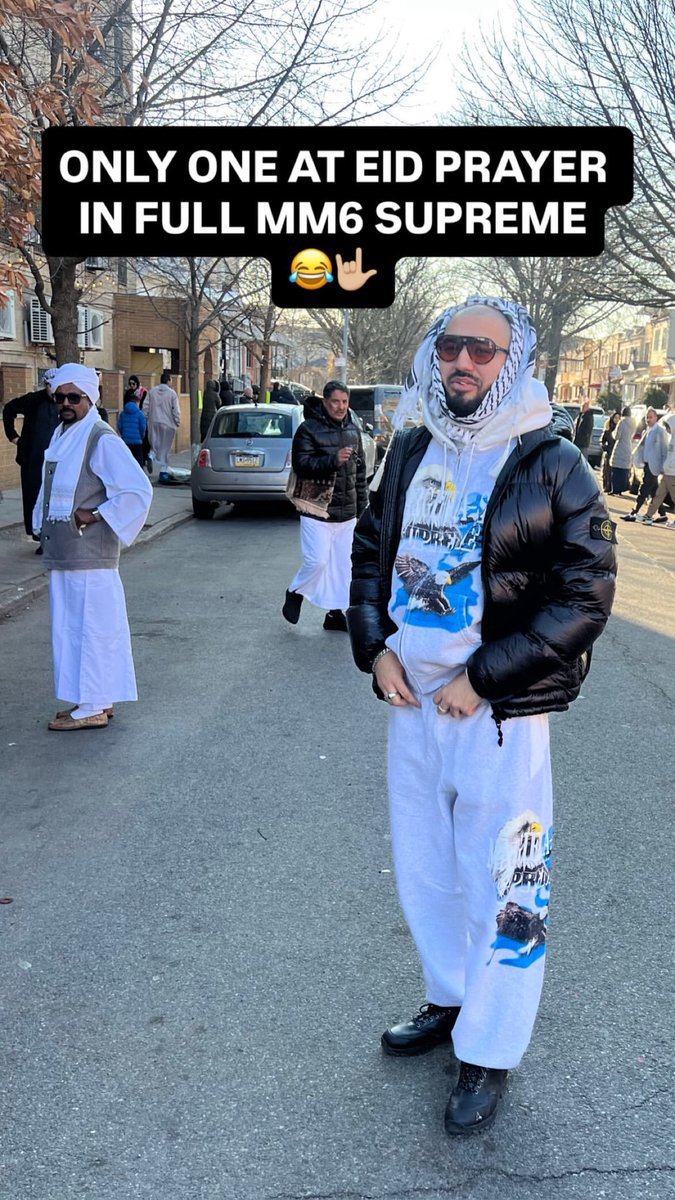 Supreme Drops tweet media