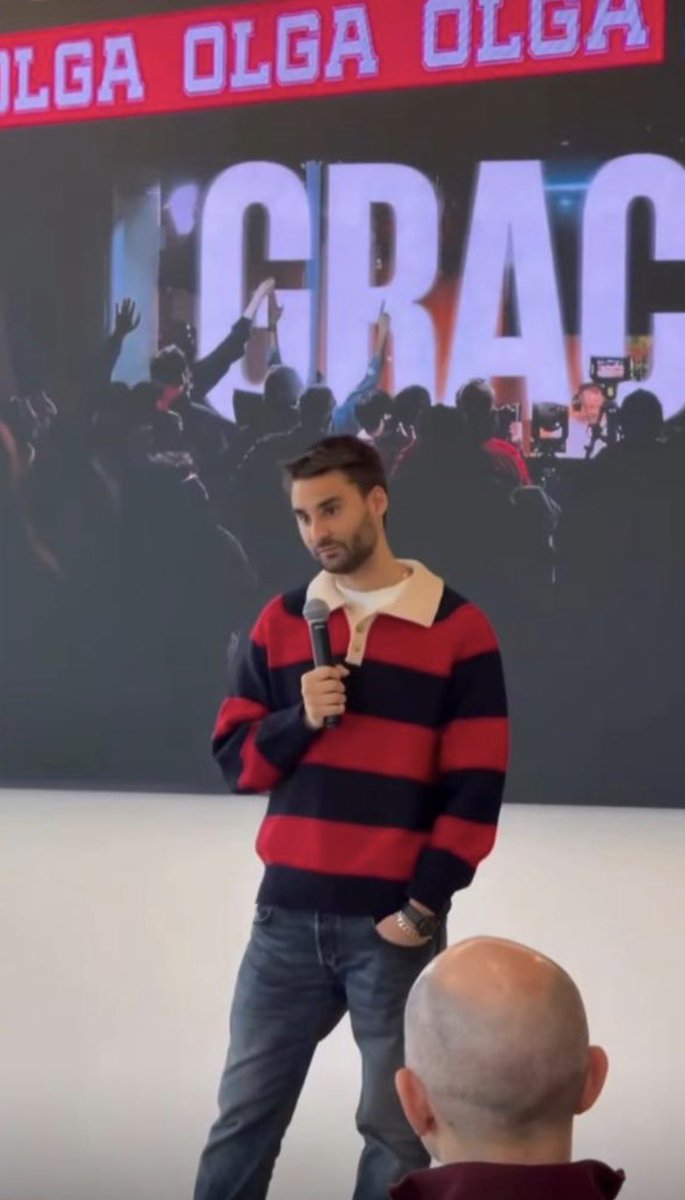 Real Time tweet media