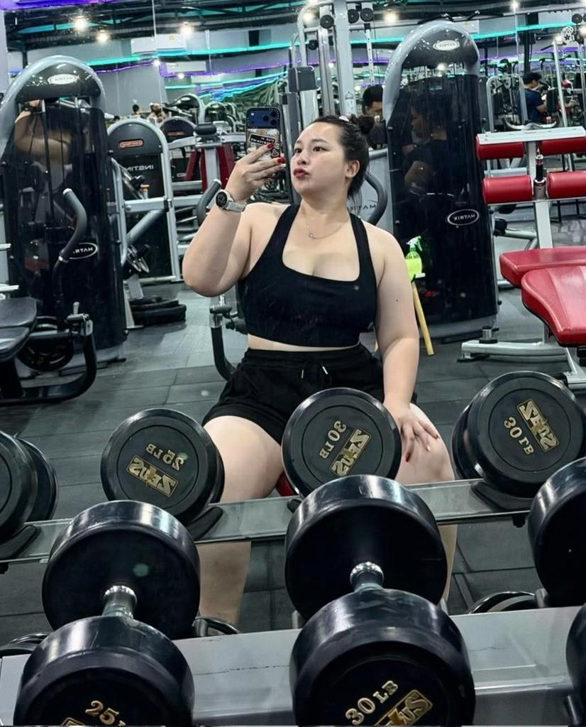 รวมพล คนน่าเย็ด tweet media