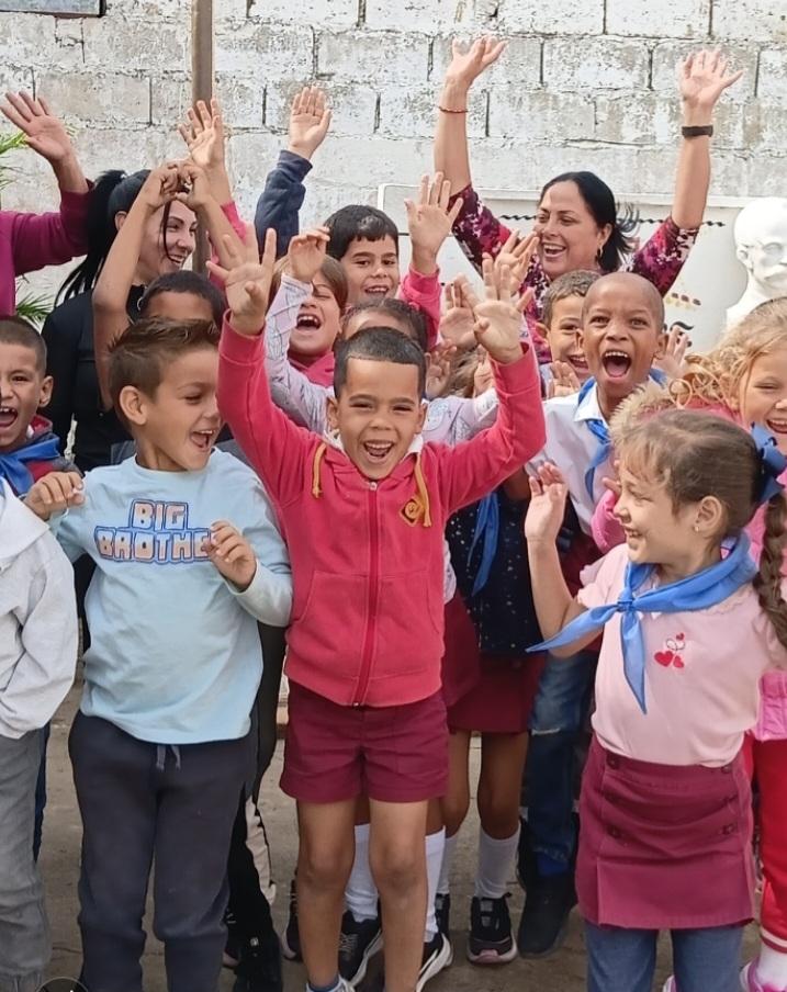20 de Marzo "Día Internacional de la Felicidad"
"... procurando la felicidad universal venidera, se asegura y avecina la felicidad propia"#JoseMartí.
#CubaVencerá #PinardelRío