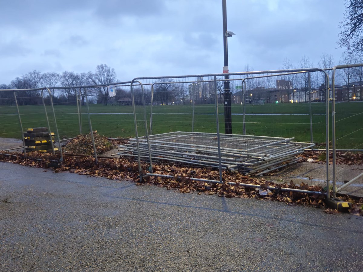 bristlingnarratives tweet media