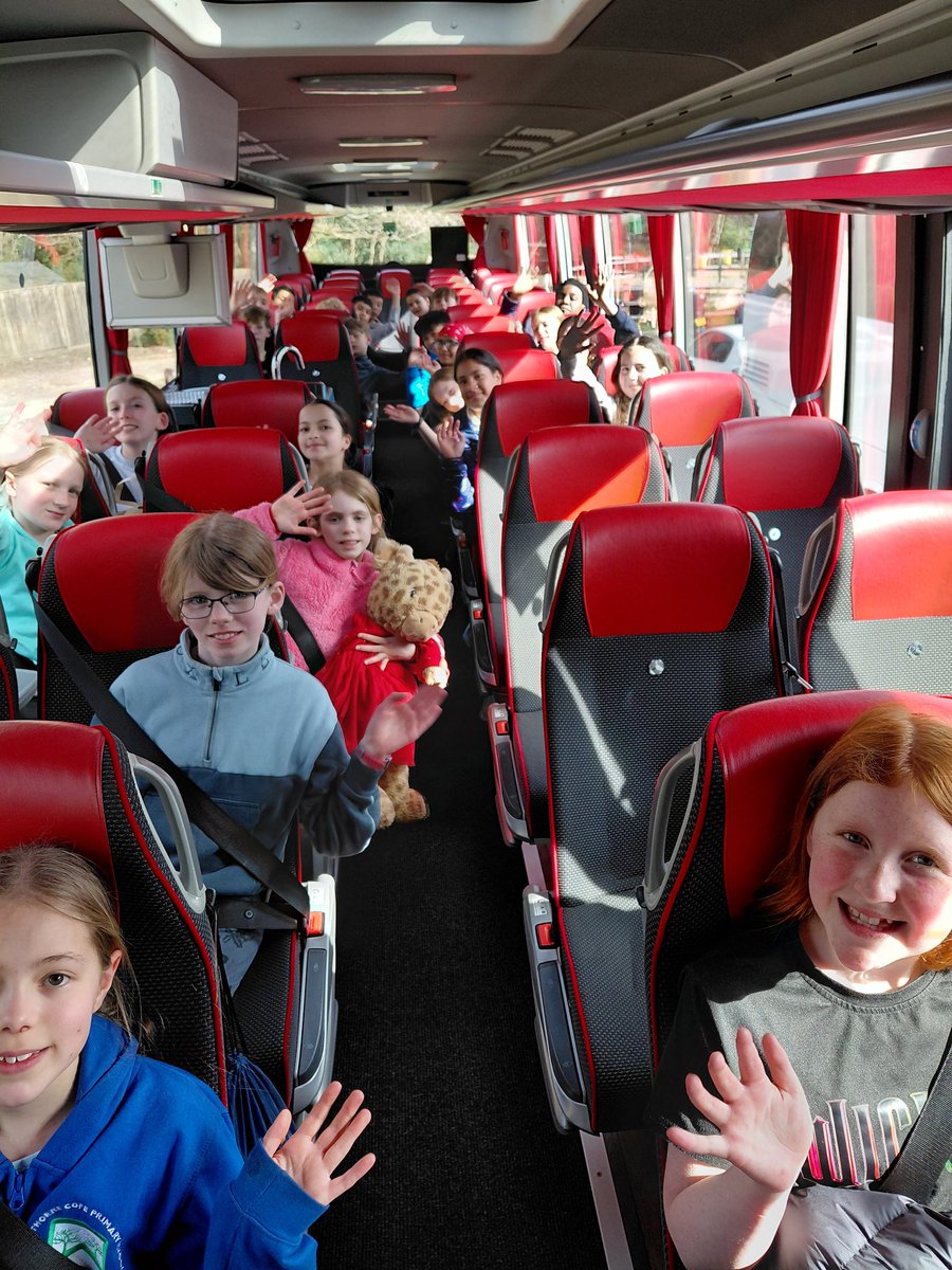 Crowthorne C of E tweet media