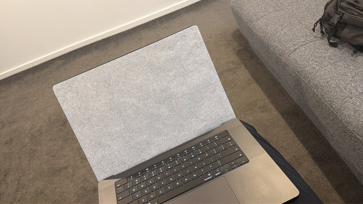 Siyani 👨💻 tweet media