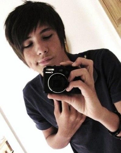 skrundle ⚞•⚟ tweet media