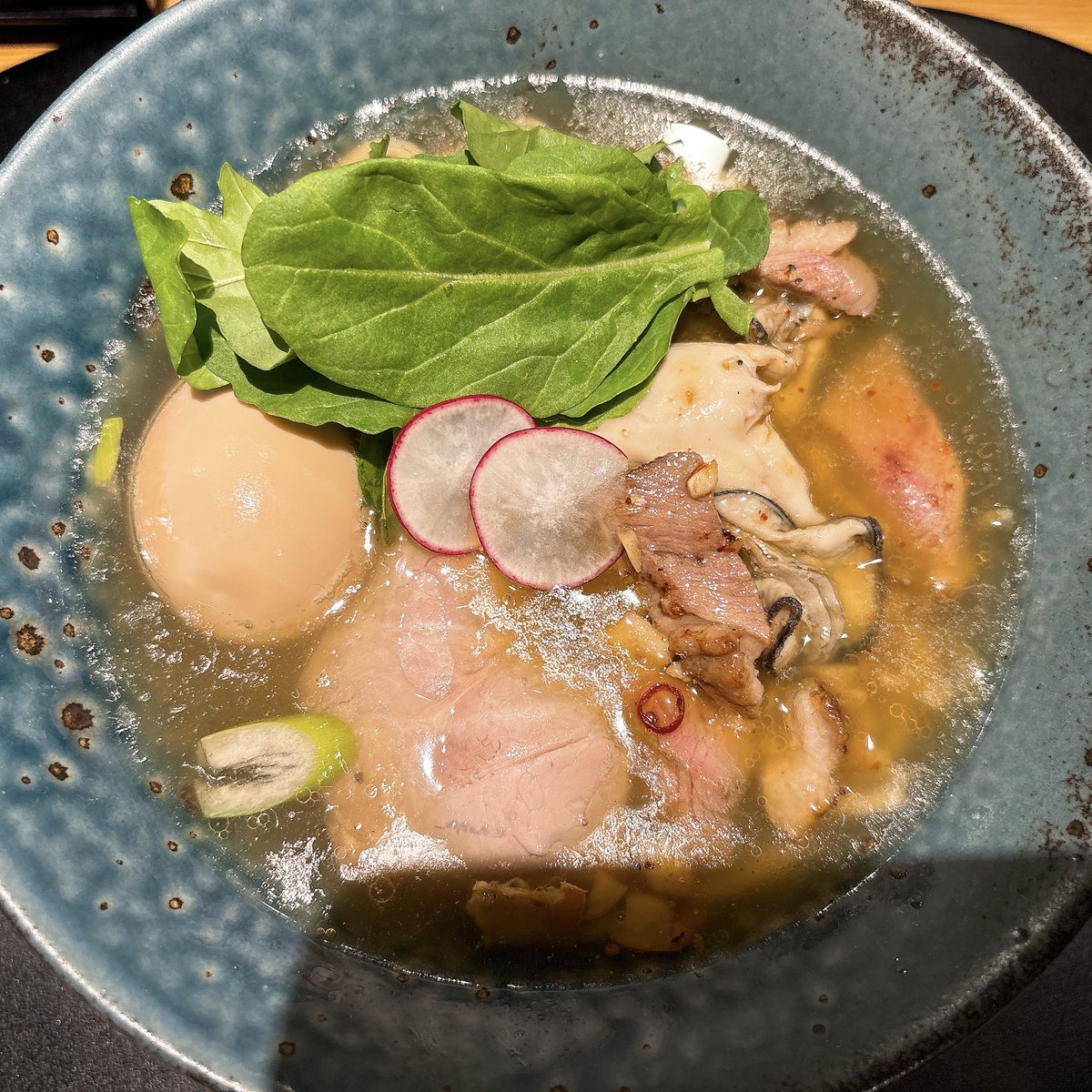 らーめん楓(<a href="/ramenkaede/">らーめん楓</a> )
手もみつけ麺 塩と、

鴨中華そば 楓(<a href="/kamochukaede/">鴨中華そば　楓</a> )
限定の牡蠣と鴨の塩らーめん

つけ麺は久しぶりにいただいたが、以前よりいり子がとても効いていたのが印象的でした

そして限定は言わずもがな美味い😋
一緒に入っているお肉もステーキかってぐらいジューシーでした
