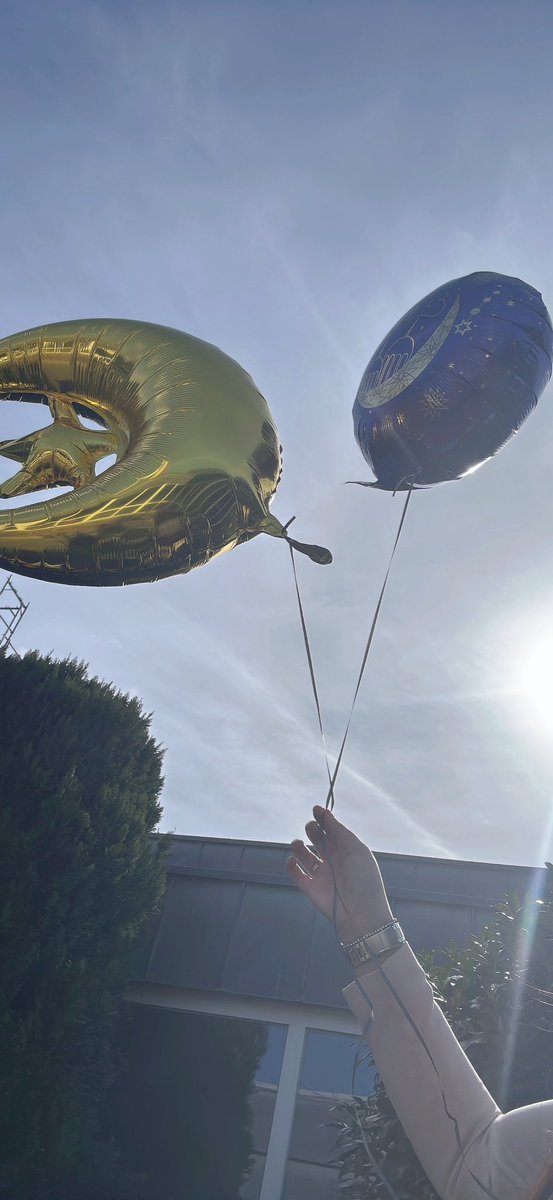 اجواء العيد يمنا🎈🤍⭐️💜