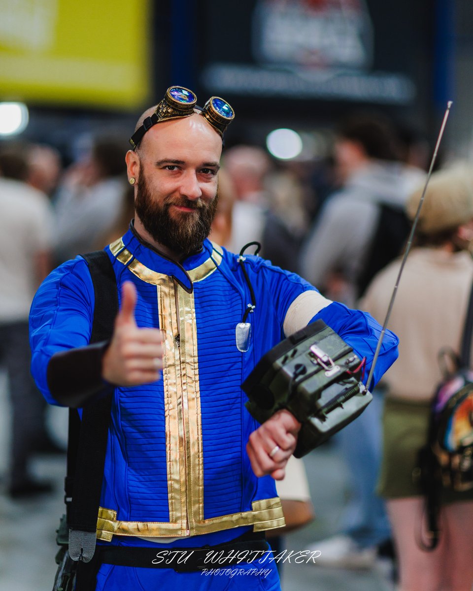 Comic Con Manchester tweet media