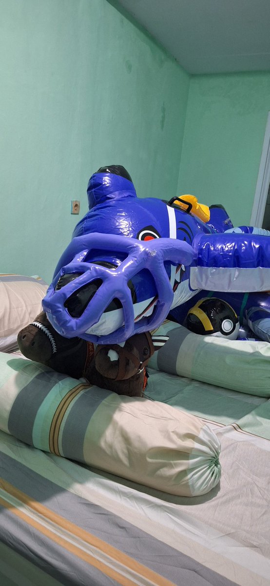 Unpronunceable Husky tweet media