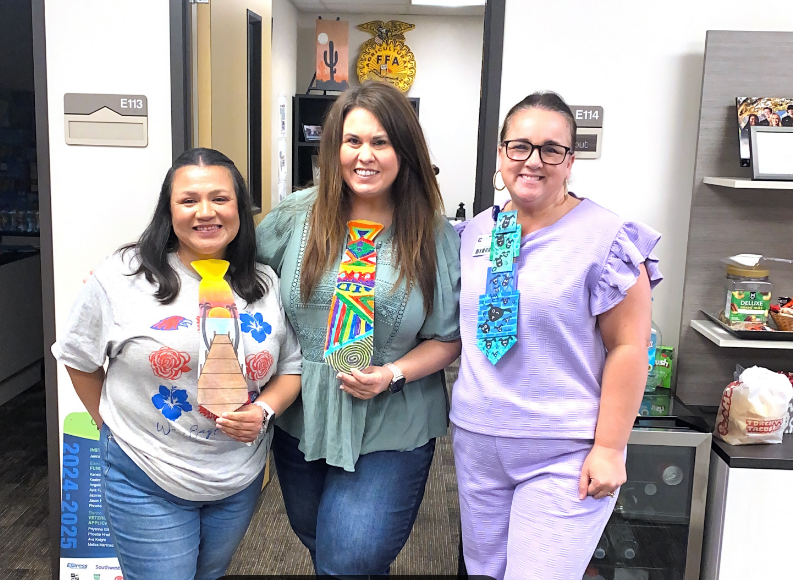 ConroeVisualArt's tweet photo. Conroe ISD Central Administration celebrates Big Art Day with "Art Ties Us Together" https://t.co/IZWBmmIoL9