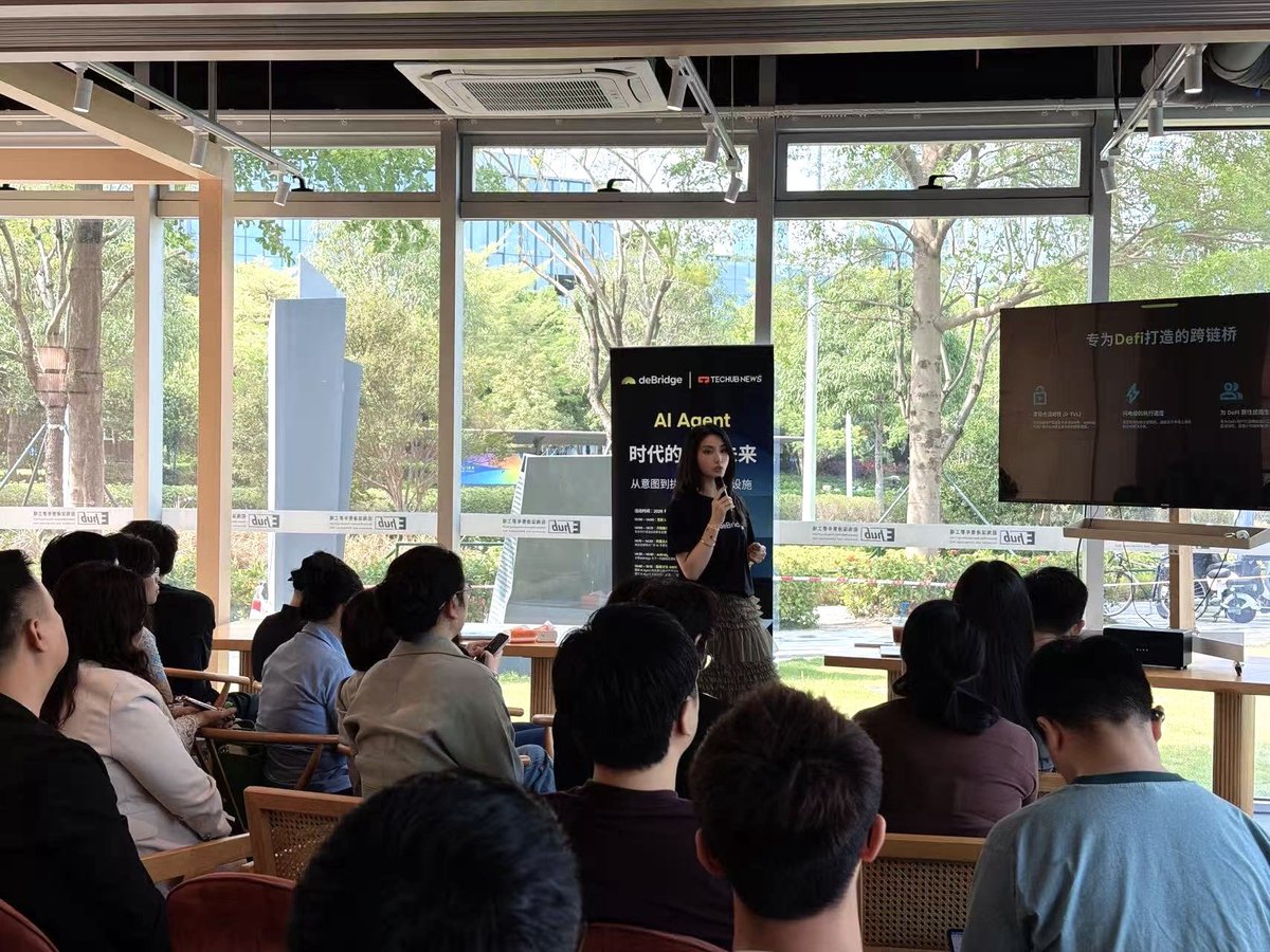 iKrystal tweet media