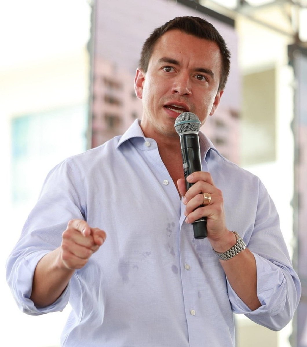 Politics Ec tweet media