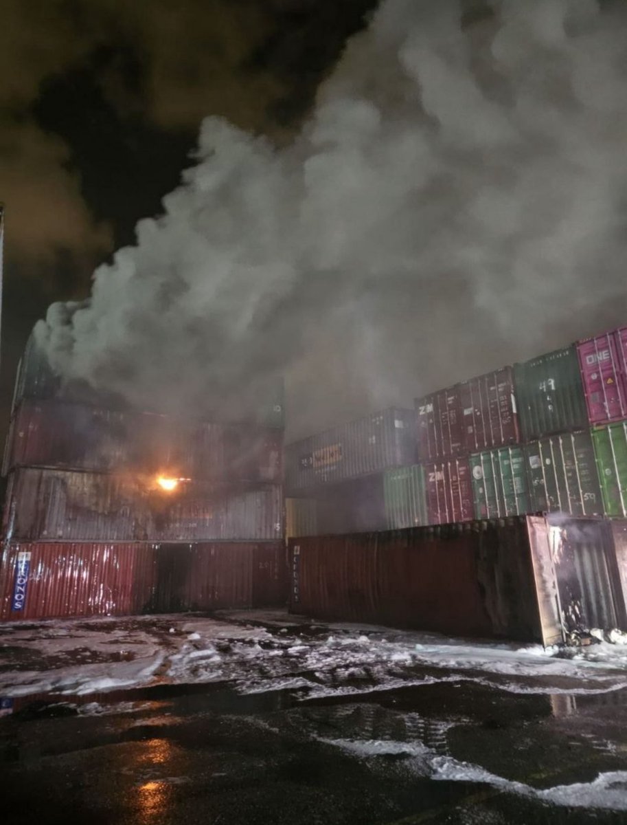 🚨🇮🇱BREAKING: Containers in an external storage yard near Haifa port ...