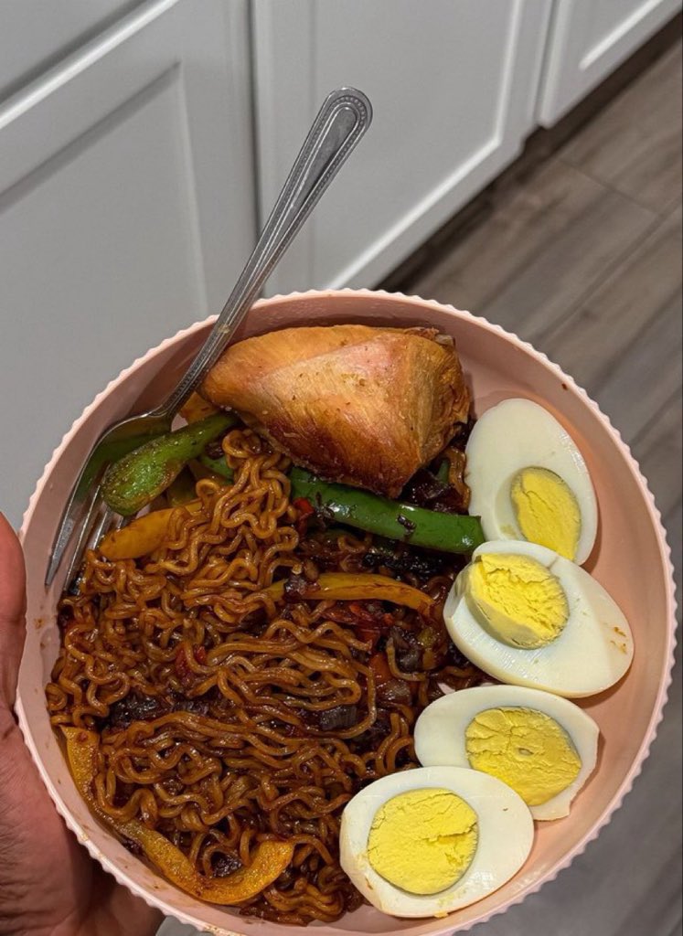 Ivory ✪ tweet media