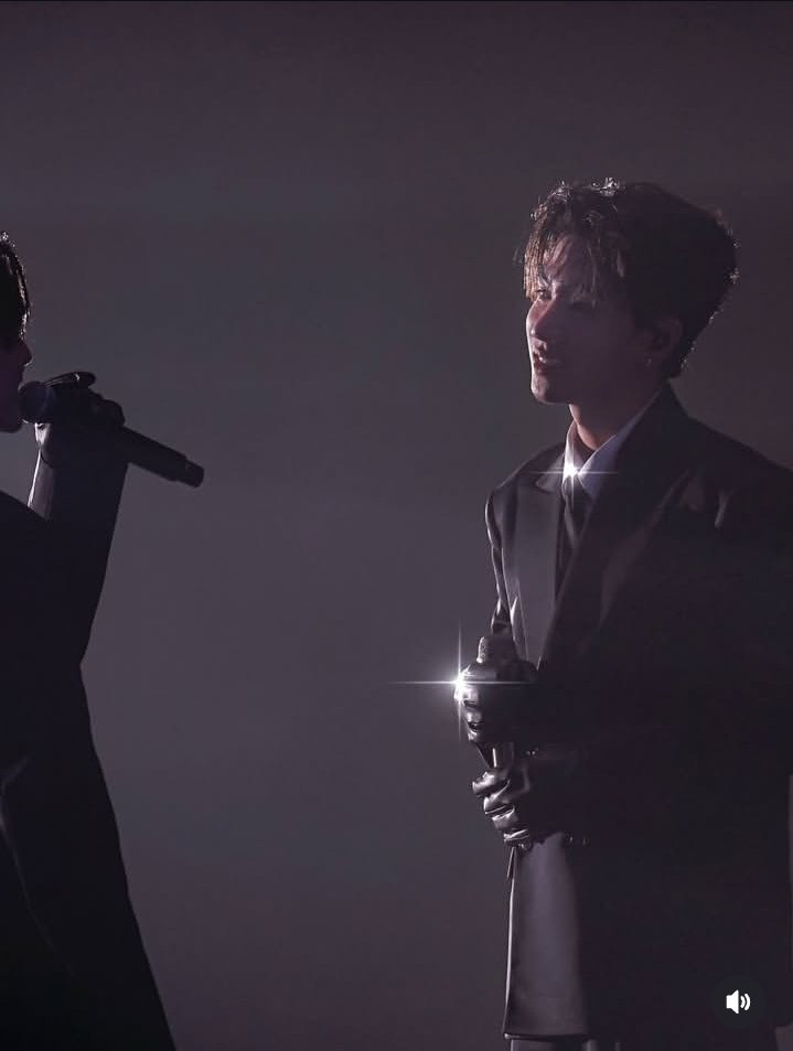 pix 🐈⬛ PERTH DAY 🖤 tweet media