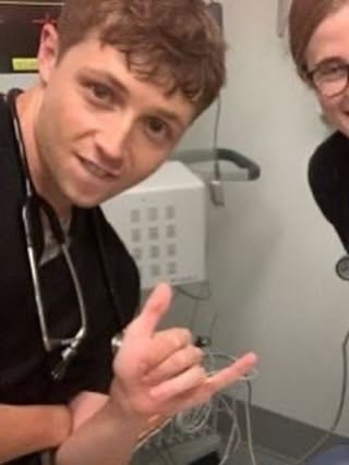 7xiliwm's tweet image. #huckleabbot #thepitt|| twin