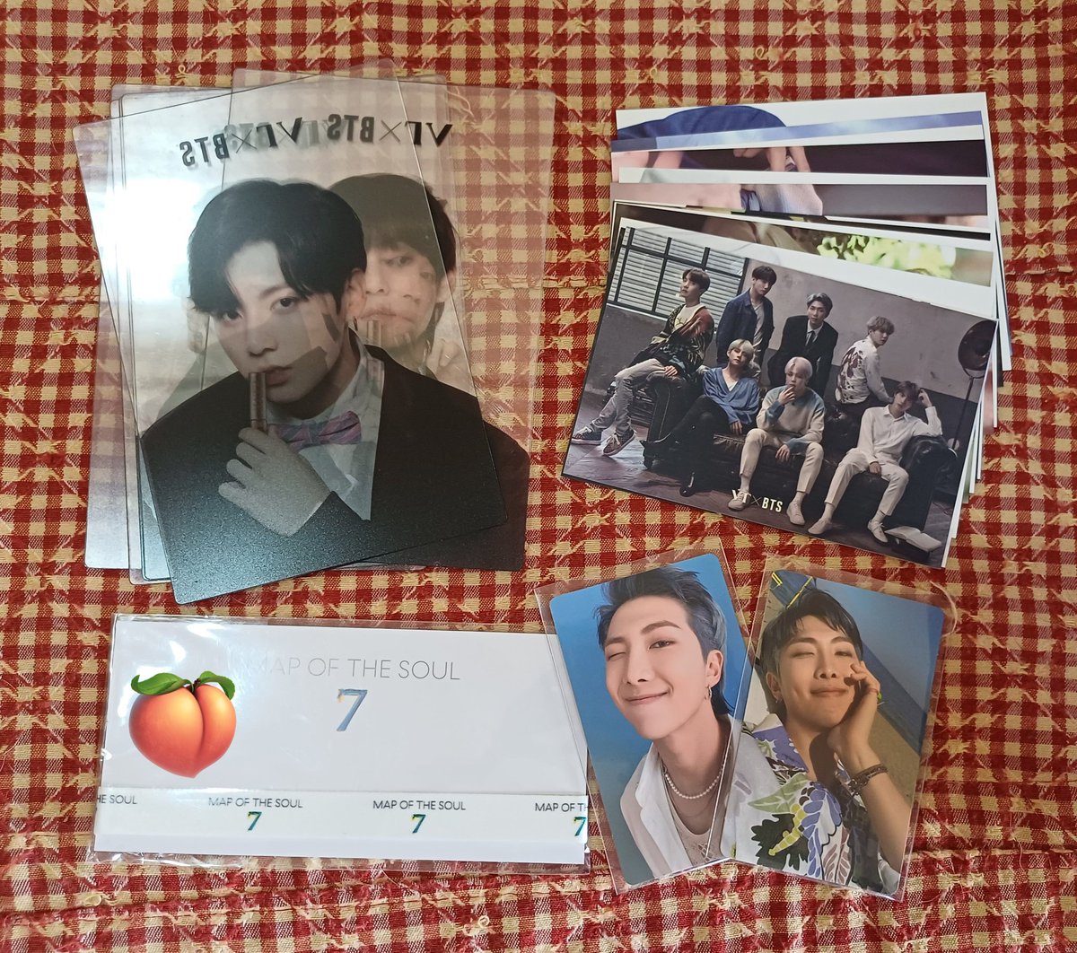 WTS LFB PH BTS OFFICIAL

○ GQ Magazine unsealed &amp; Fila J-Hope PC's = ₱400 
○ Dynamite cassette &amp; MOTS J-Hope PC = ₱350
○ Christmas (V) Tata doll &amp; POB frame standee = ₱600
 ○ VT OT7 set &amp; Butter RM PC's = ₱500

- w freebies🍑
MOD: sdd / meet-up
MOP: gcash

DM for details!