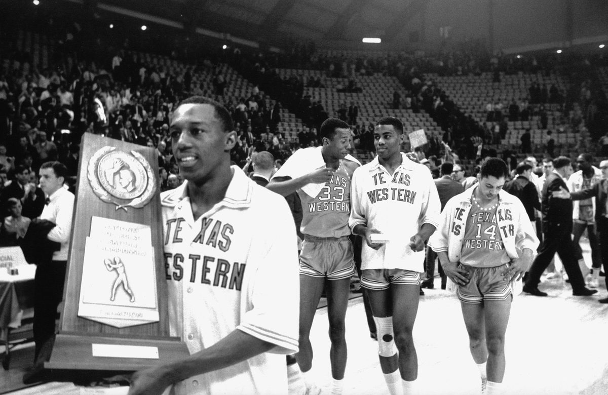 60 years ago Texas Western became the first team with an all-Black starting lineup to win the NCAA Title. My story ... <a href="/LenElmore/">Len Elmore</a>  <a href="/JeremySchaap/">Jeremy Schaap</a> <a href="/rickklein/">Rick Klein</a> <a href="/coachbuckethead/">Ike Brannon</a>  

contrariannews.org/p/sixty-yeas-a…