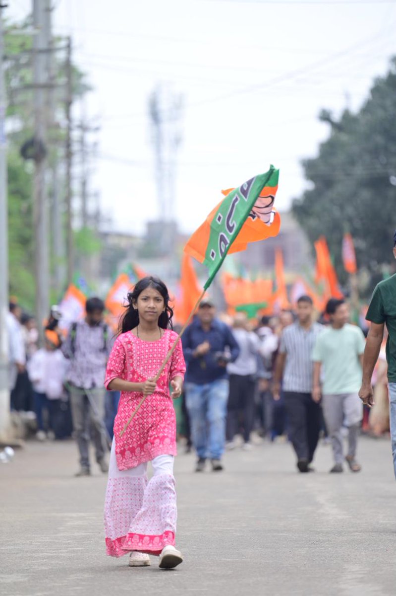 Every section of society is with us, cutting across all ages have come out in huge numbers to support <a href="/BJP4Assam/">BJP Assam Pradesh</a>.

The Saffron Wave is quite evident in Assam 

#AssamElections2026
#NominationDay