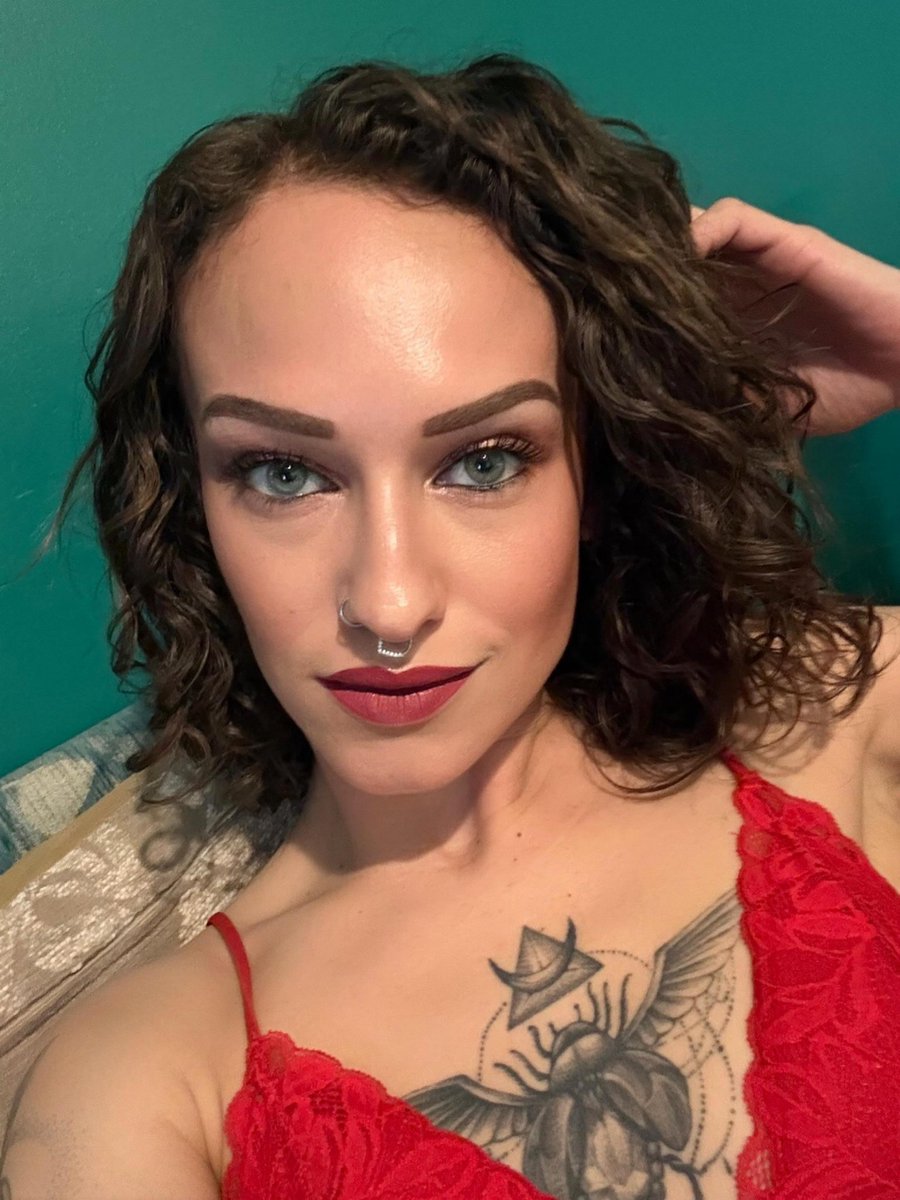 Katt Noir 😻 tweet media