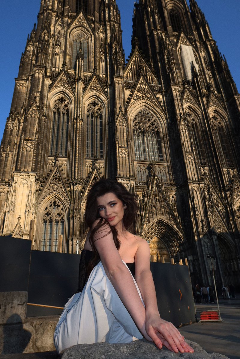 Victoria🦦 tweet media