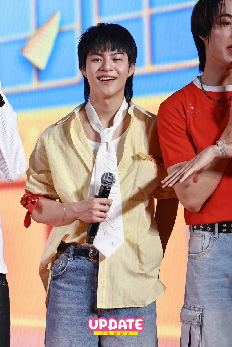 UPDATE TODAY tweet media