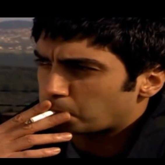 uzayasya tweet media