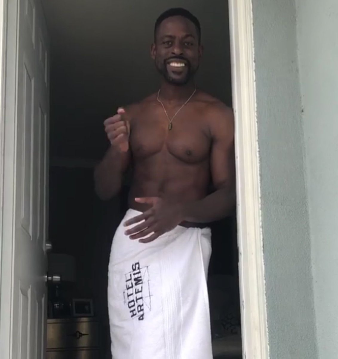 Buzzing Pop tweet media