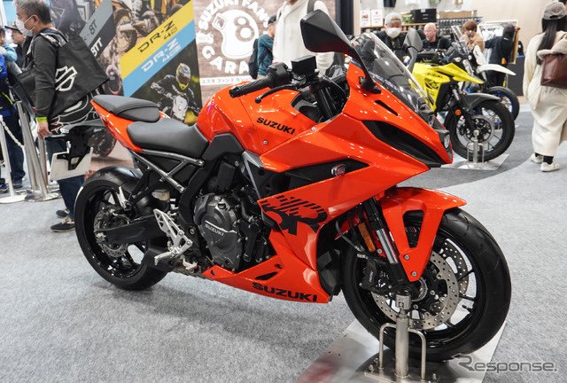 Accela@バイク記事紹介 tweet media