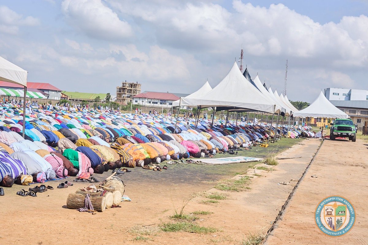 Ebi Bright tweet media