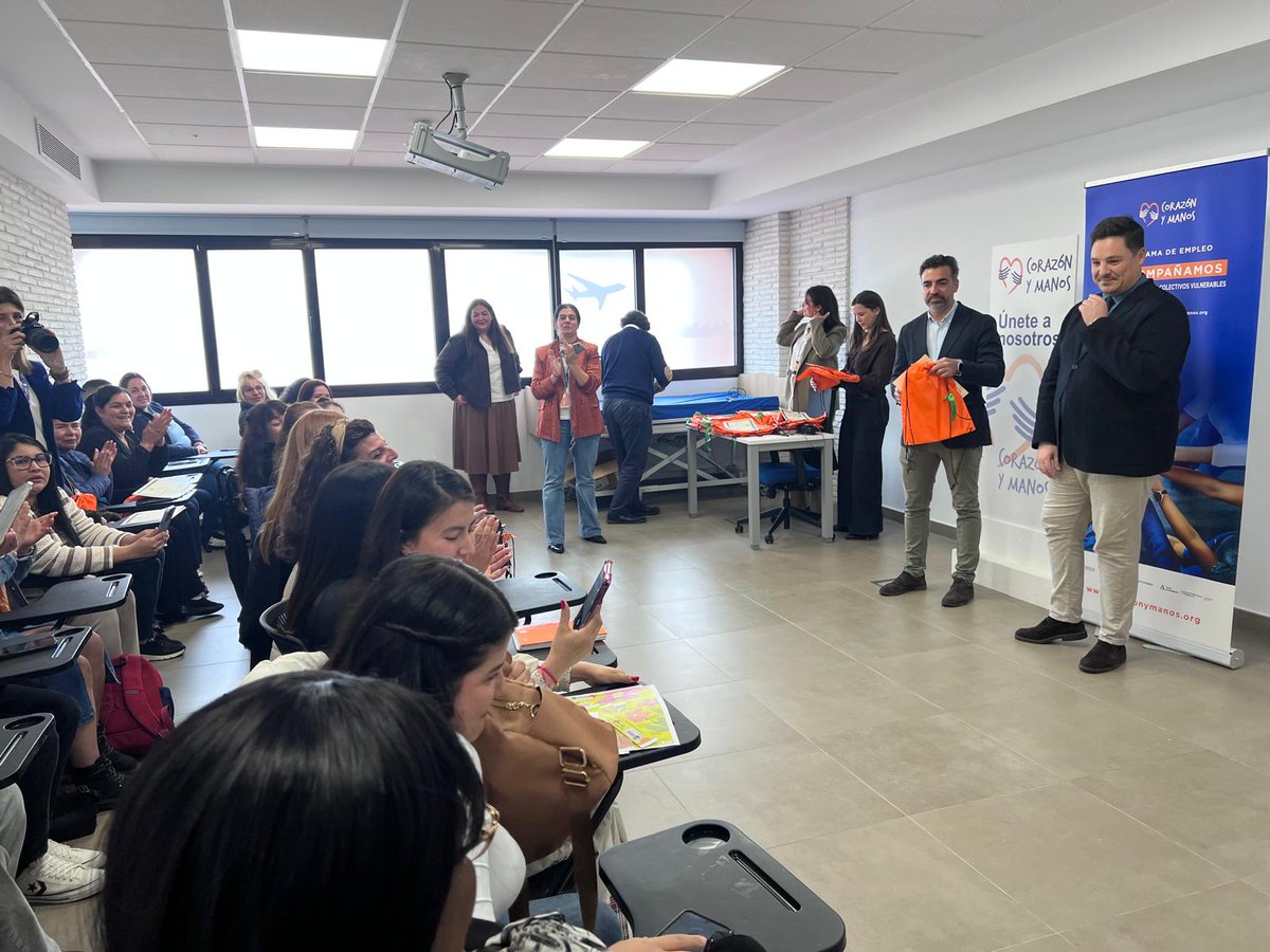 Asociación Corazón y Manos tweet media