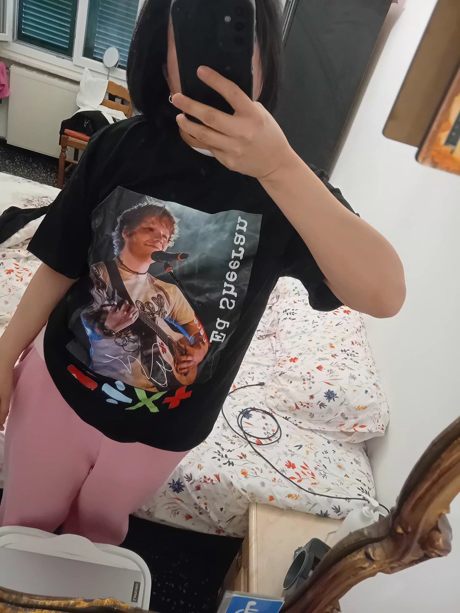 Andrea Loop Tour🩷 tweet media